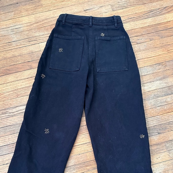 Wilfred Free Wide Leg W’s jeans size 24, hand embroidered with sunflowers! - Picture 3 of 5